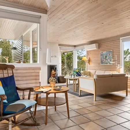 Holiday home Selenia - 1km From The Sea In Nw Jutland By Interhome *