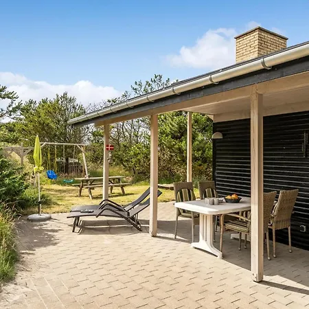 Selenia - 1km From The Sea By Interhome Saltum